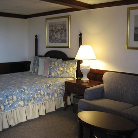 Sea Whale Motel Middletown Buitenkant foto